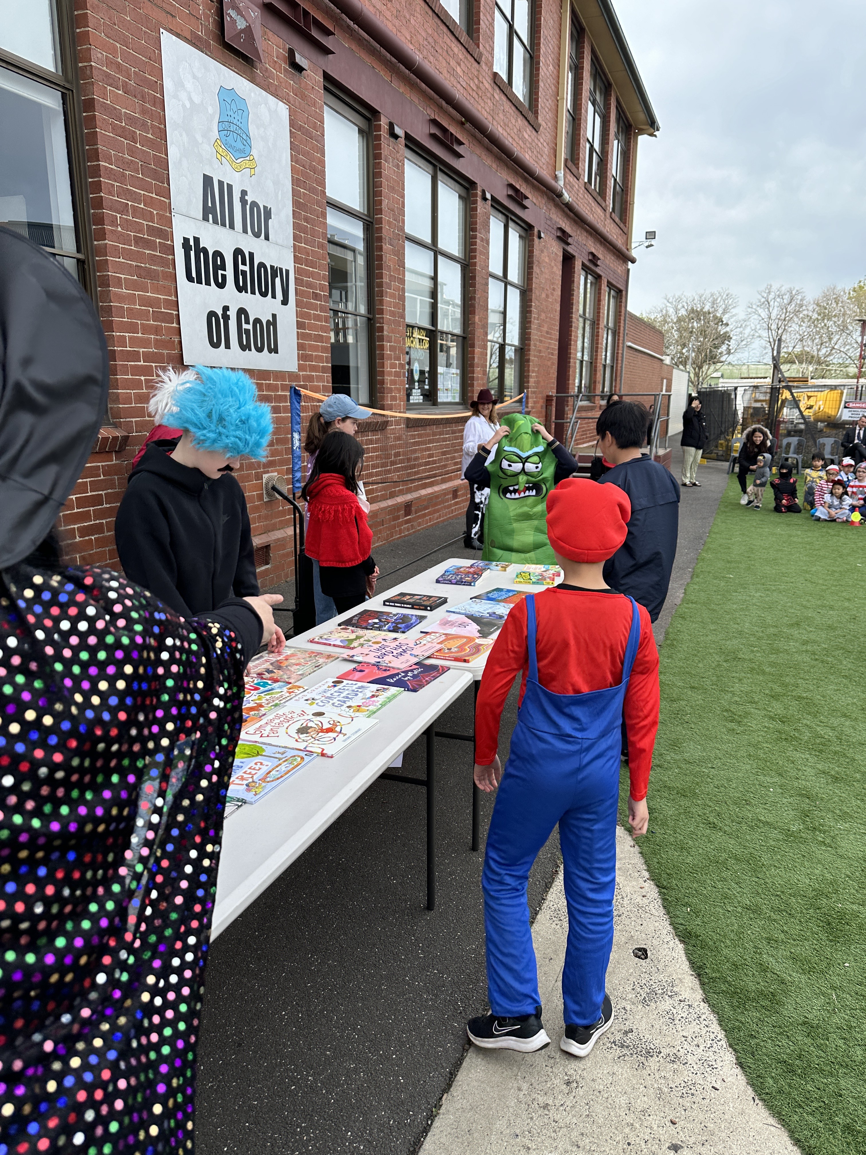 /uploaded_files/media/gallery/17247148042024 book week (94).JPG